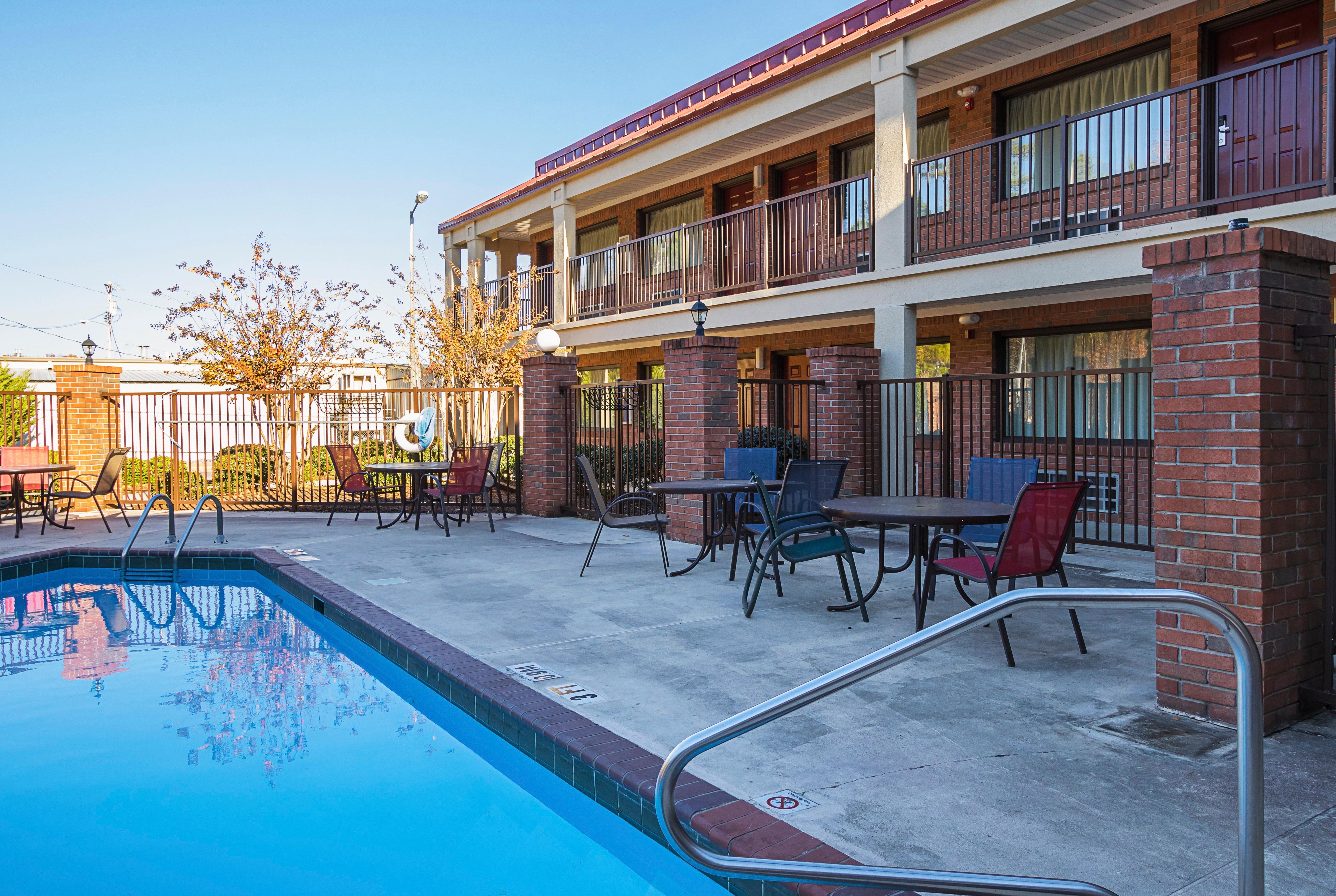Red Roof Inn & Suites Scottsboro Extérieur photo