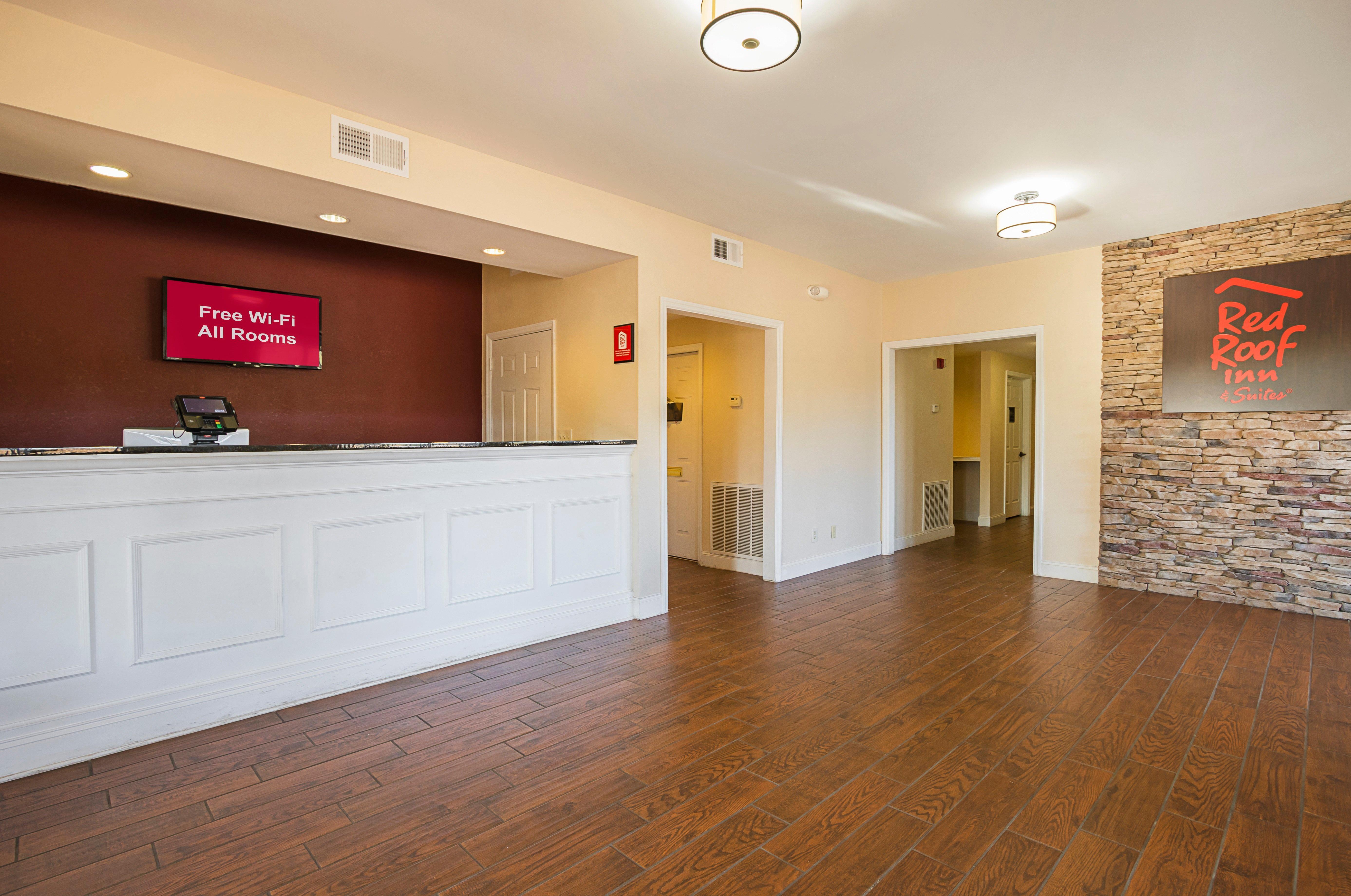 Red Roof Inn & Suites Scottsboro Extérieur photo