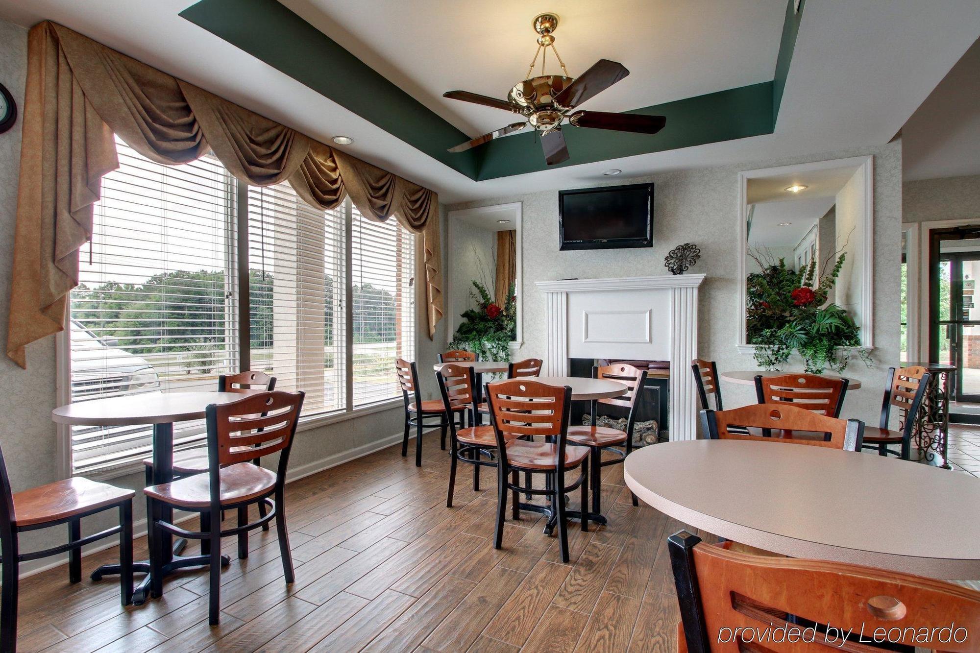 Red Roof Inn & Suites Scottsboro Extérieur photo