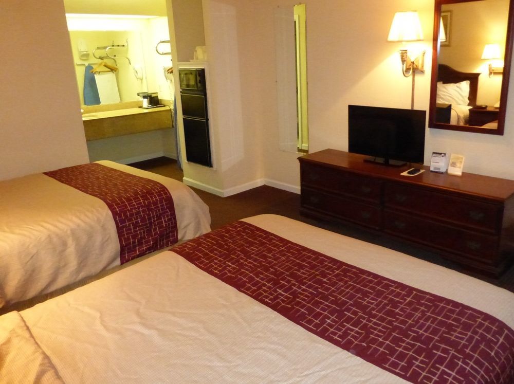 Red Roof Inn & Suites Scottsboro Extérieur photo